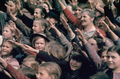 Õõvastavad kaadrid: 23-aastane mees arreteeriti uhkusparaadil