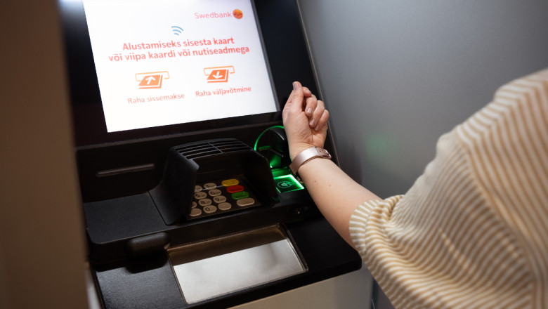 Swedbank: Muudame 1. juulist pangaautomaatide töökorraldust – esmalt kaart, siis sularaha