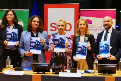 EL-i rahastatud raport nimetab perekonda pooldavaid kristlasi ekstremistideks