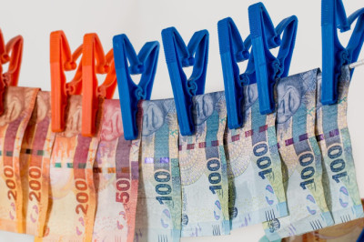 Preemiad kahjuliku tehingu eest: Rumalus või kilekotiraha skeem?