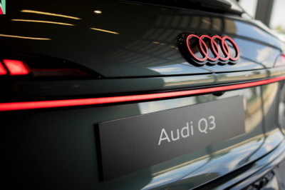 Audi Q3 lansseeritakse Ungaris – Orbáni kohta: „Audi investeerib, Brüssel paneb pidureid!“