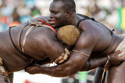 See muutub üha absurdsemaks: EL pumpab miljoneid maksumaksja eurosi nendesse valitsusväliste organisatsioonide projektidesse