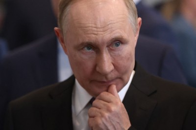 Putin kirjutab seaduse ümber, et Venemaa saaks rahvusvahelisi kriminaalkohtuid ignoreerida