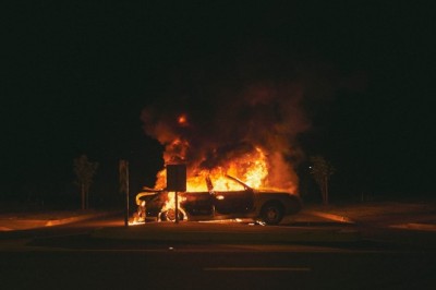 Brittide uuring: hübriidautod on kolm korda surmavamad kui bensiiniautod