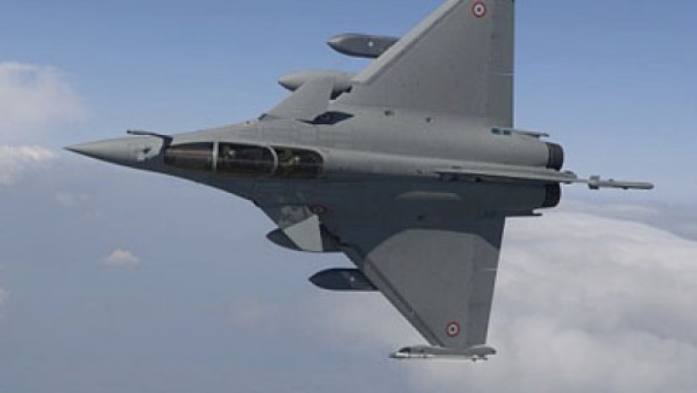 Suurbritannia ja Prantsusmaa viisid Süürias läbi õhurünnakuid ISISe vastu