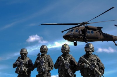 Häire sünagoogis: käsigranaati sisaldav kott käivitas ulatusliku operatsiooni