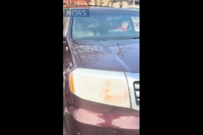 Uus mobiiltelefoniga tehtud video ICE ohvitseri vaatenurgast näitab hetki enne tulistamist Minneapolises