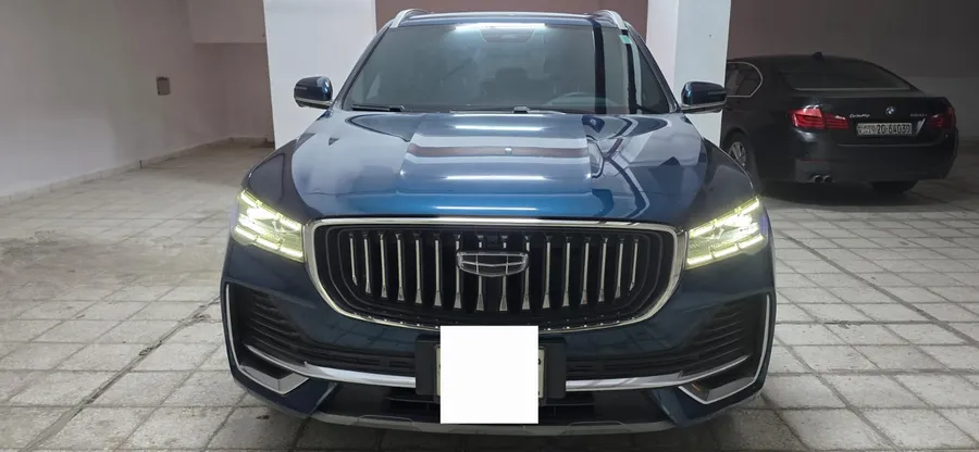 Geely Monjaro 2023, dark blue SUV