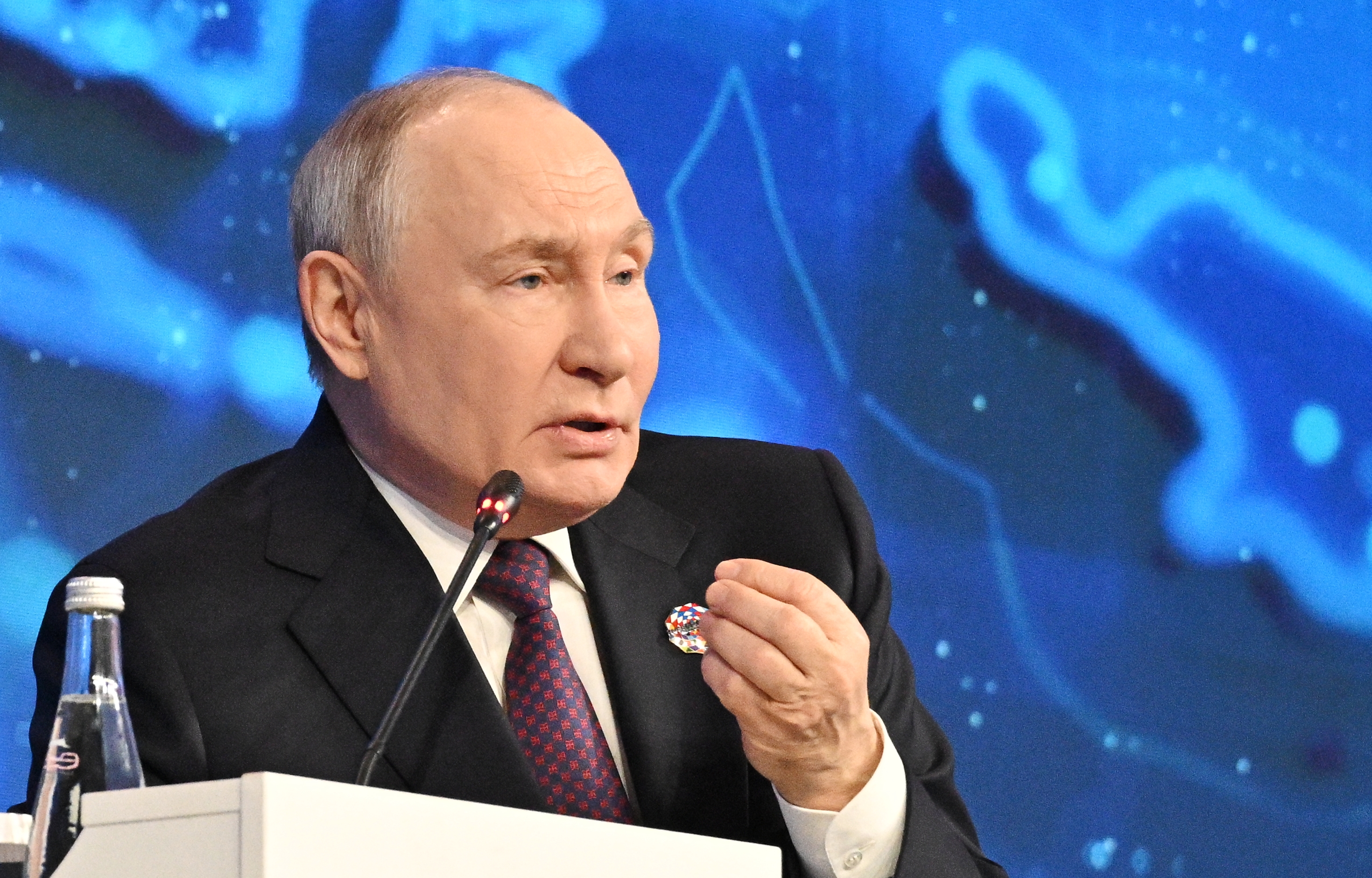 Владимир Путин на пленарном заседании форума «Россия — Африка» в Москве, 28 октября 2026 года. Иван Секретарев / Фотохост-агентство саммита и форума Россия — Африка.