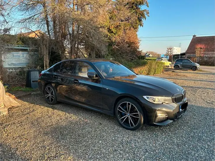 BMW 330e Xdrive Réservé